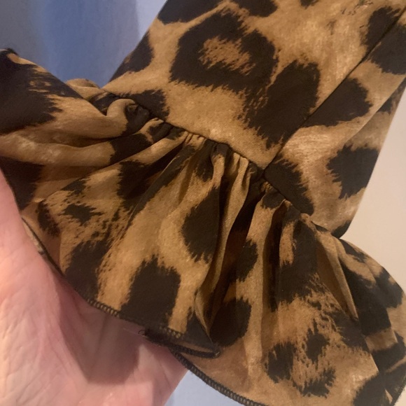 Leopard Print Ruffle Blouse - Picture 2 of 4